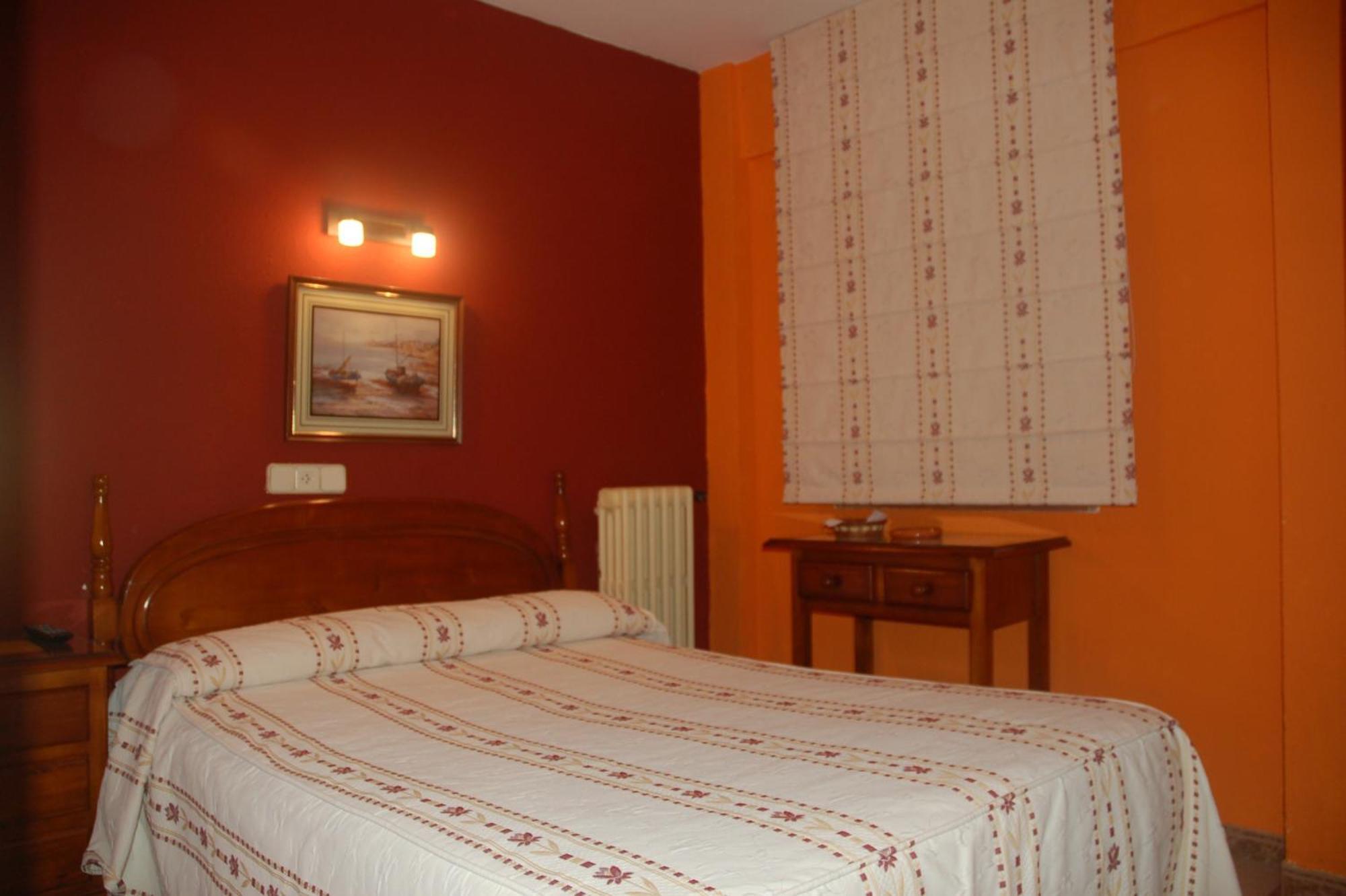 Hostal Residencia Castilla Cuenca  Buitenkant foto