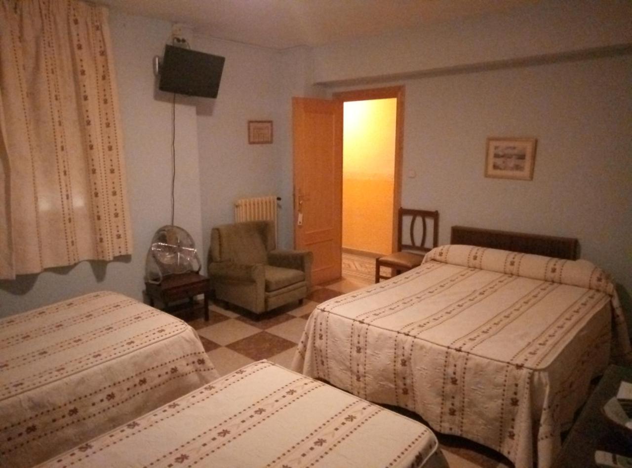 Hostal Residencia Castilla Cuenca  Buitenkant foto