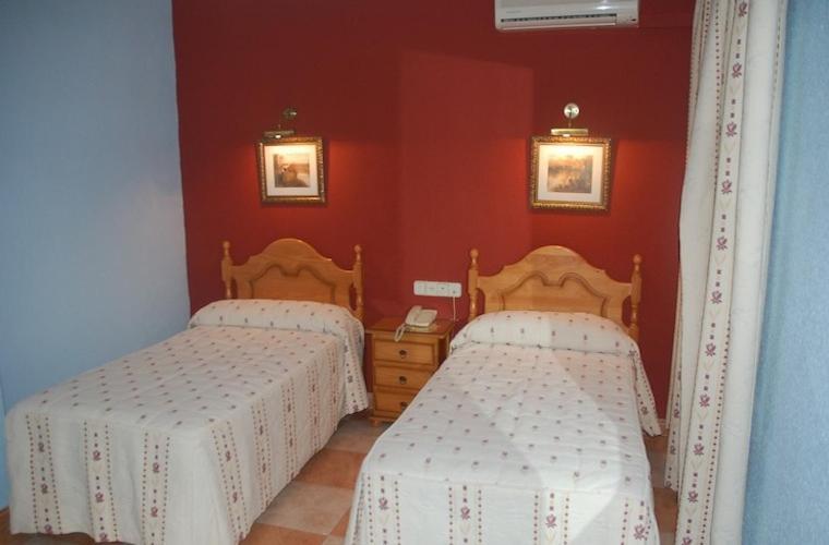 Hostal Residencia Castilla Cuenca  Buitenkant foto