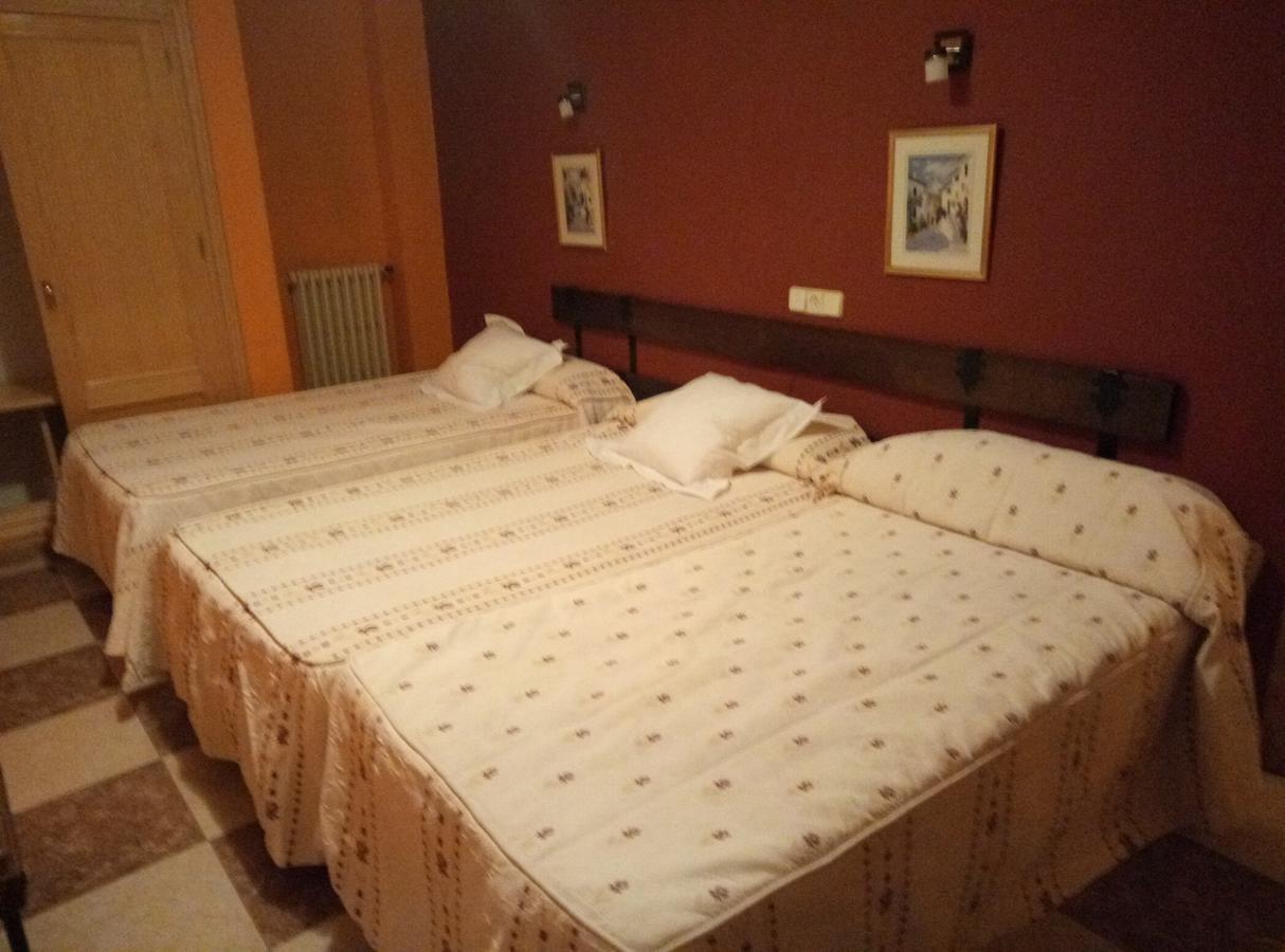 Hostal Residencia Castilla Cuenca  Buitenkant foto